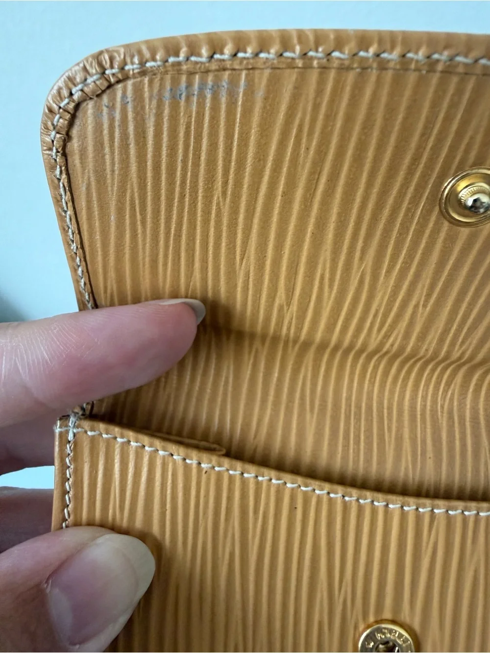 Fendi Textured Leather Wallet Set - Picture 8 of 15